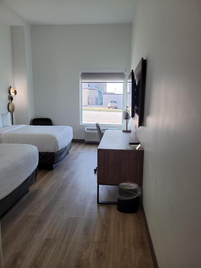 La Quinta Inn & Suites By Wyndham Теръл Екстериор снимка