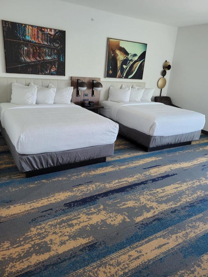 La Quinta Inn & Suites By Wyndham Теръл Екстериор снимка