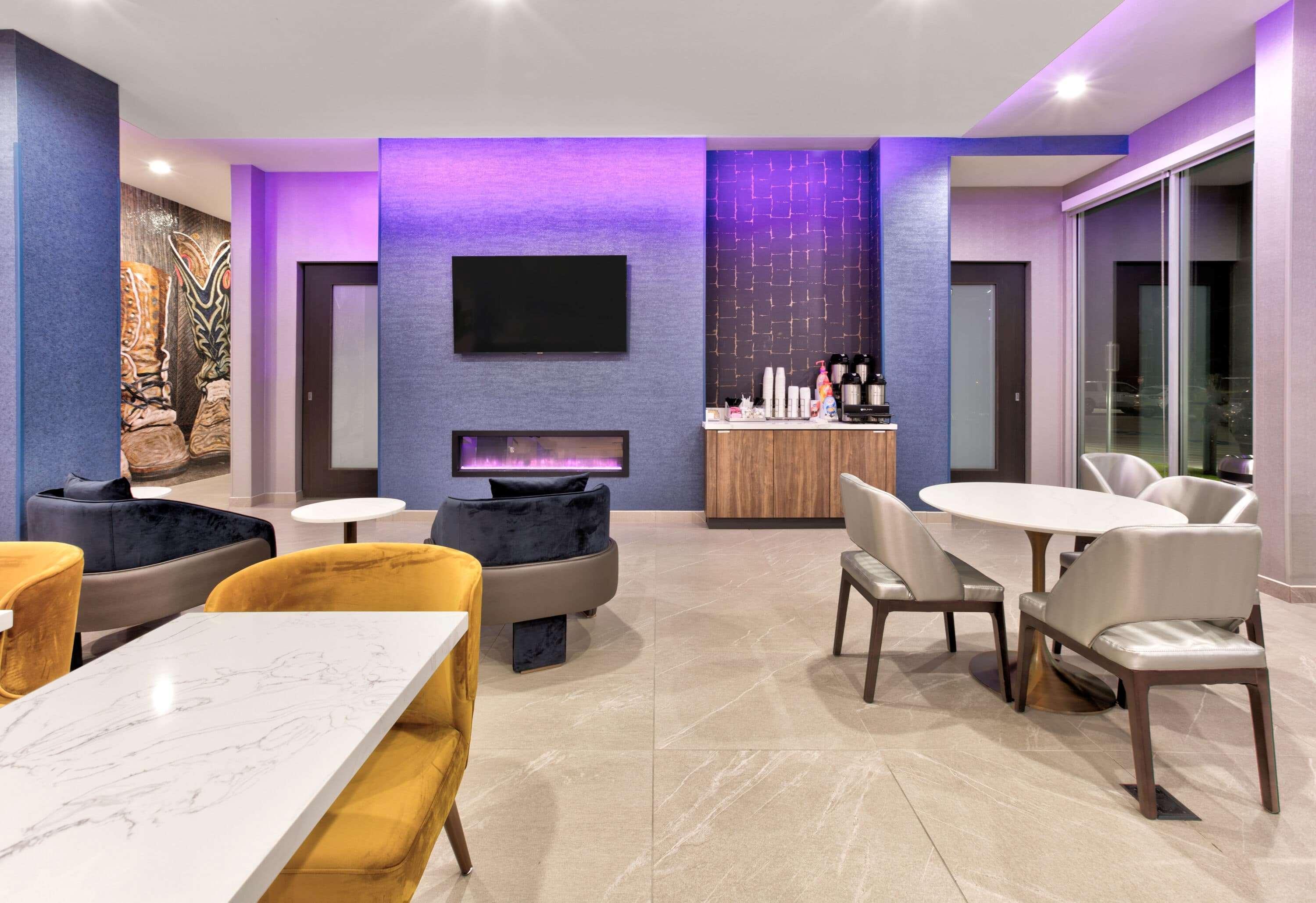 La Quinta Inn & Suites By Wyndham Теръл Екстериор снимка