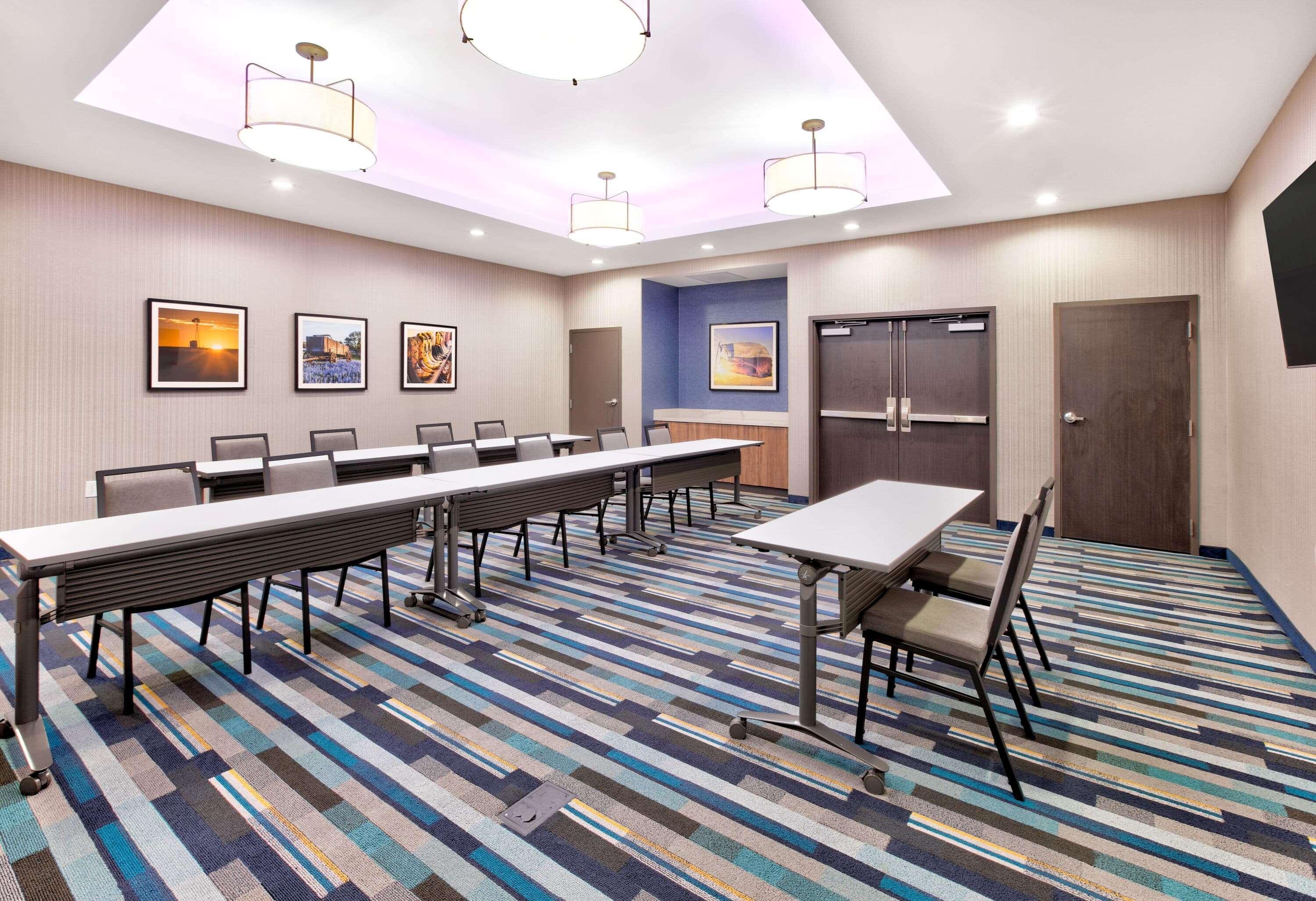 La Quinta Inn & Suites By Wyndham Теръл Екстериор снимка