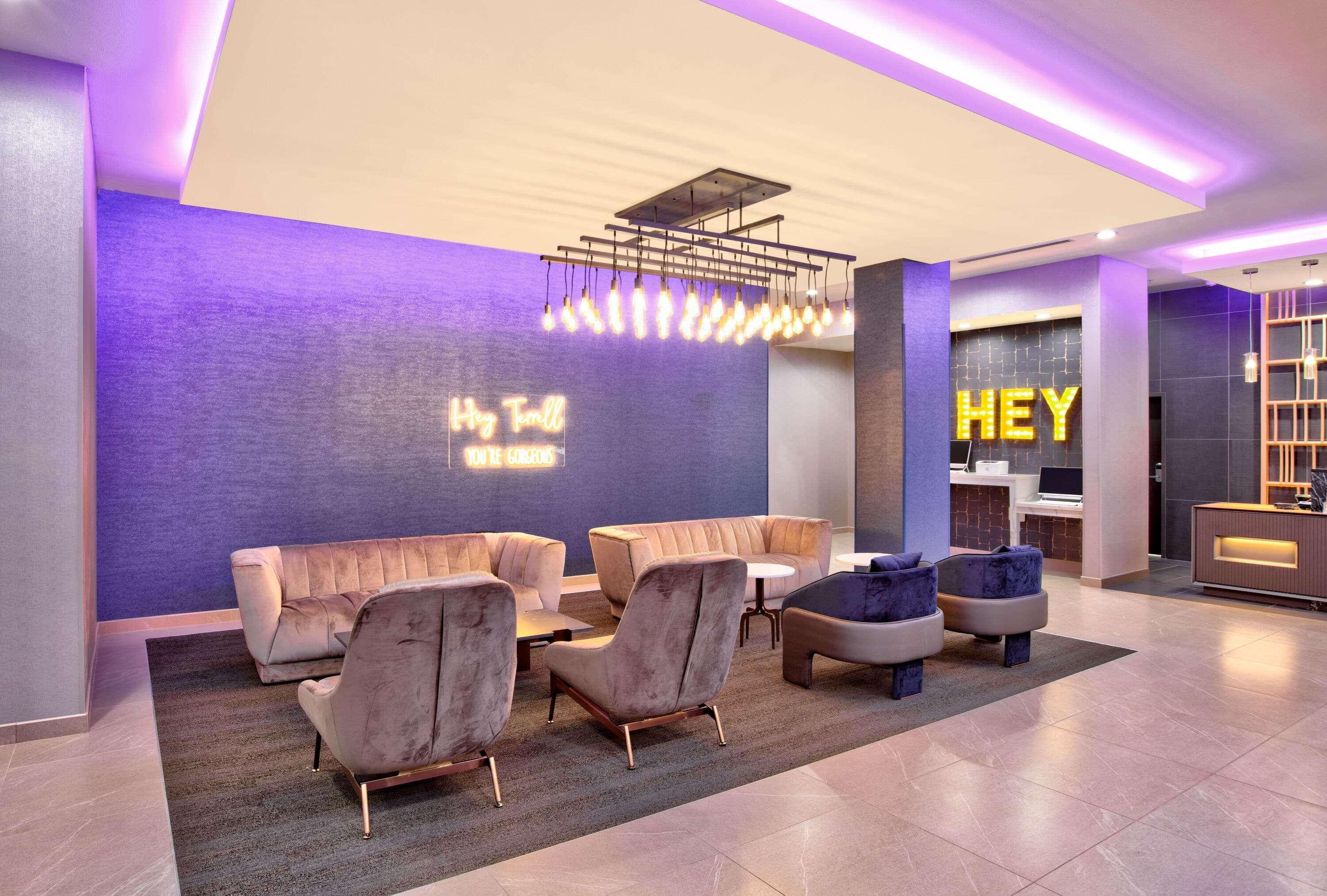 La Quinta Inn & Suites By Wyndham Теръл Екстериор снимка