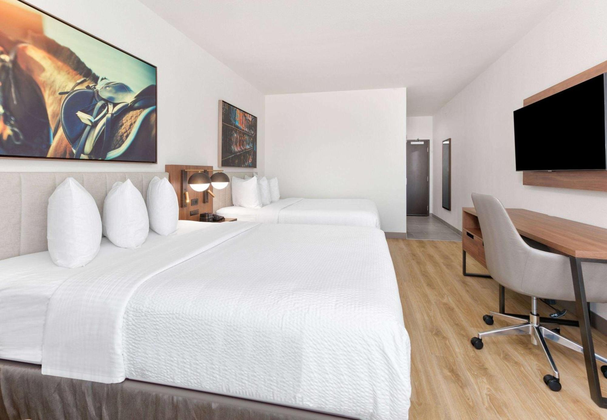 La Quinta Inn & Suites By Wyndham Теръл Екстериор снимка